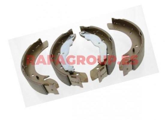 RG8130 - Juego de 4 zapatas de frenos